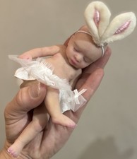 Bambola in silicone bambina